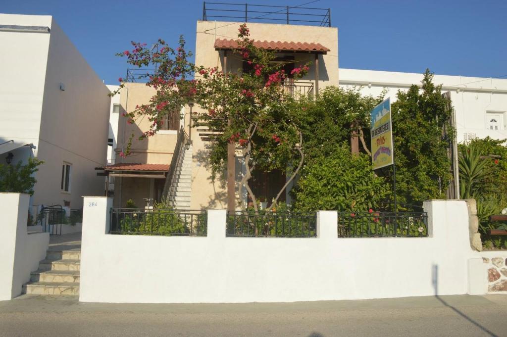 Milos Apartments Adamantas  Buitenkant foto